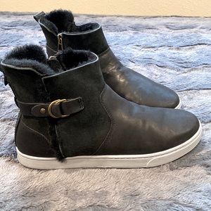 Olukai Women's Pehuea Hulu Leather Boots Faux Fur Lined Side Zip Black Size 9.5